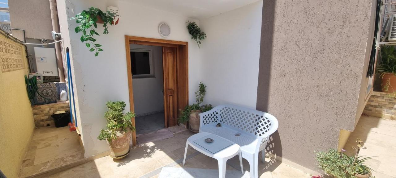 L'Andalousia "10 Minutes From Airport" Villa Ariana Exterior photo